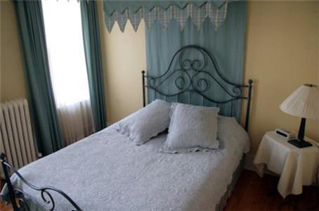 La Boheme Restaurant & B&B Edmonton Pokój zdjęcie
